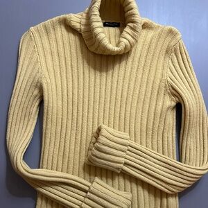 Massimo Dutti Women's Ribbed Turtleneck Sweater - Yellow, 100% wool